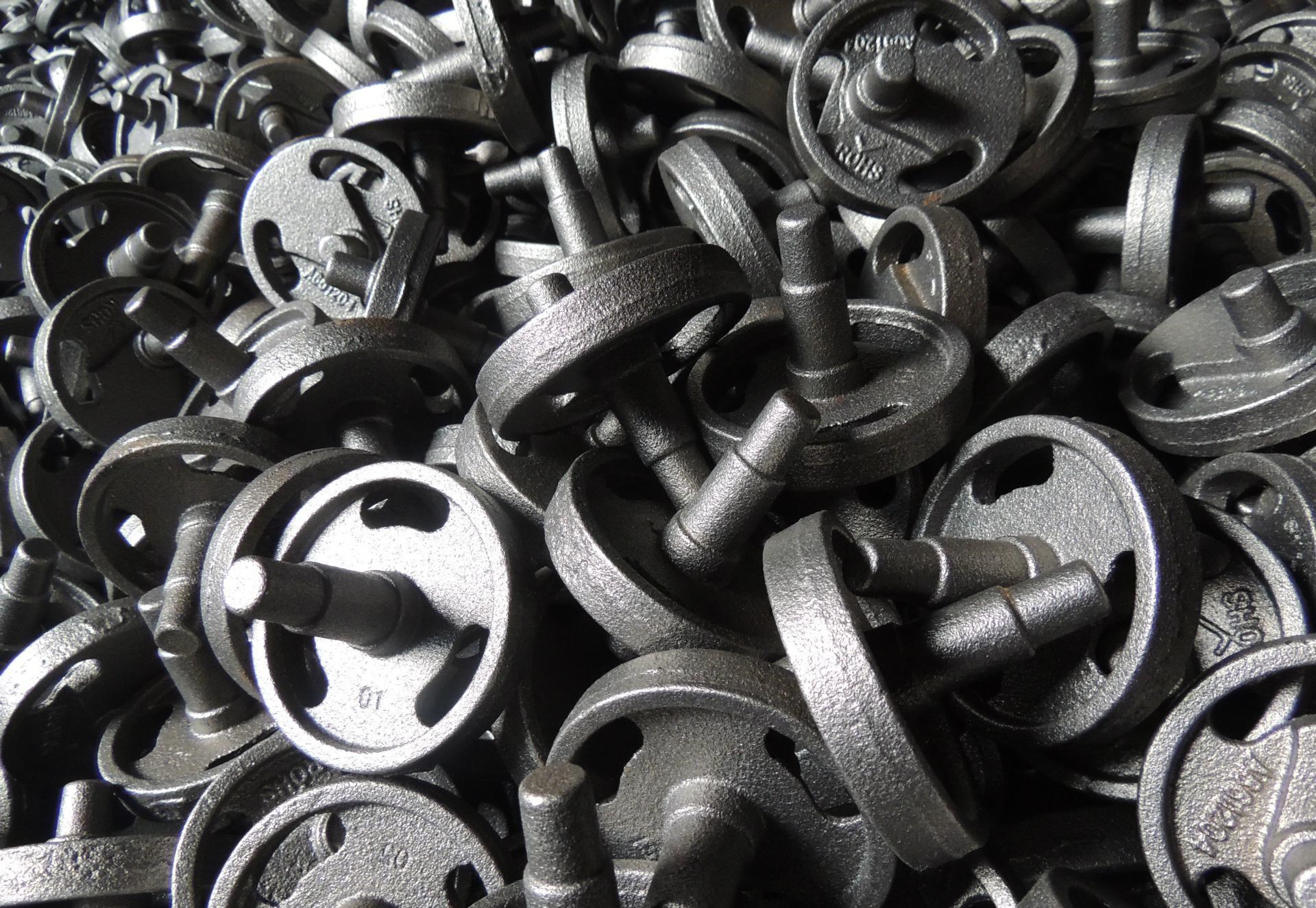 كيف تتعامل مع عيوب العزل الباردة في أجزاء صغيرة رقيقة من الحديد الدكتايل؟