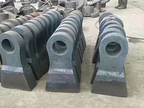 كيف يتم إنتاج أجزاء من حديد الزهر عالي الجودة بالكروم؟