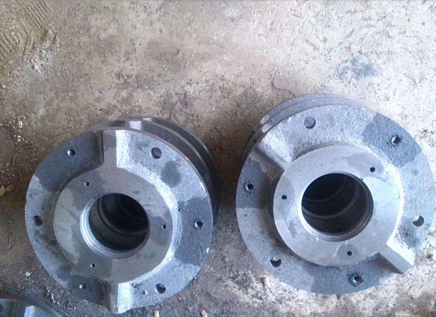 كيف يتم إنتاج أجزاء من الحديد الزهر الرمادي عالي القوة دون إضافة معادن ثمينة مثل السبائك؟